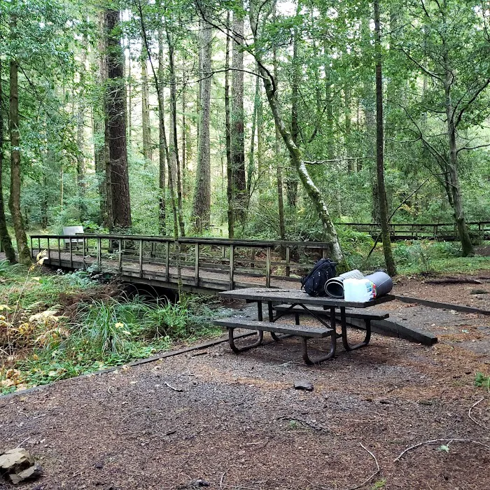 Nadelos Campground Picture 10