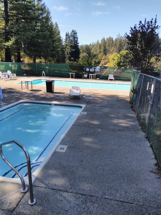 Dean Creek Resort Motel and Campground and RV Park Picture 4