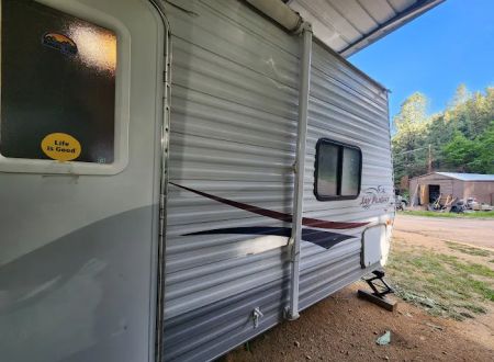 Sierra Bonita Cabins & RV Park