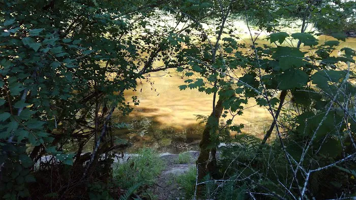 Smith River Campground Picture 6