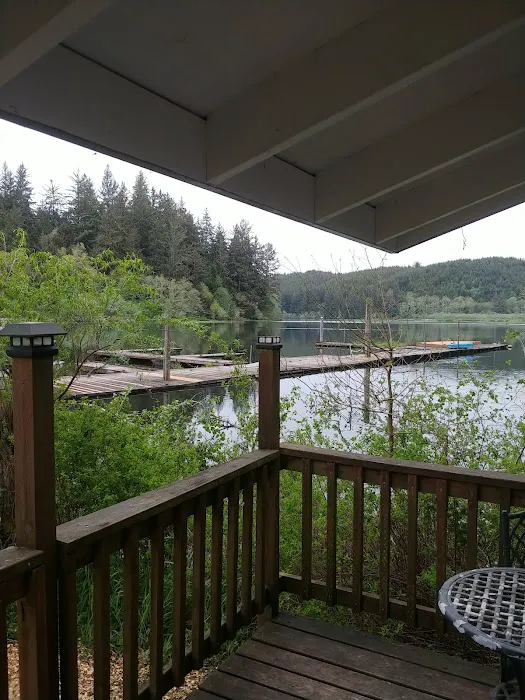 Nightingale's Fishing Camp Picture 4