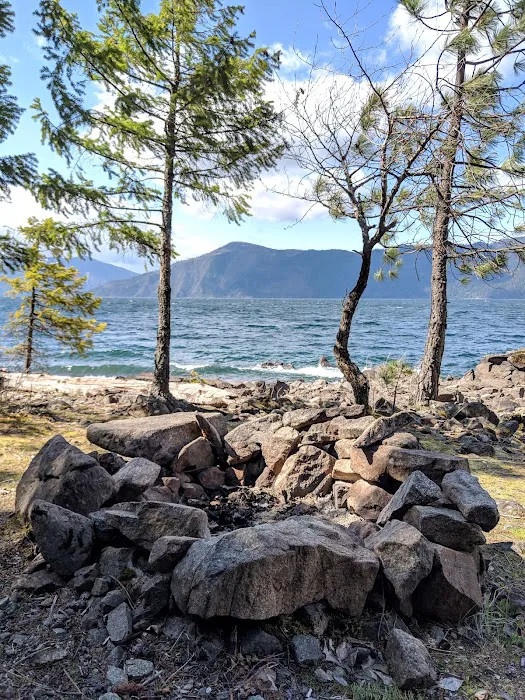 Whiskey Rock Bay Campground Picture 9