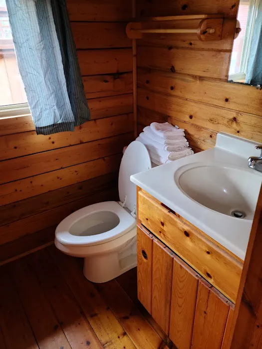 Redwood Coast Cabins and RV Resort Picture 8