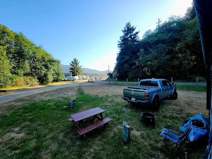 Anglers Cove Campground Picture 2