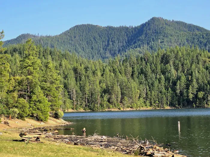 Applegate Lake Hart-Tish Park Picture 1