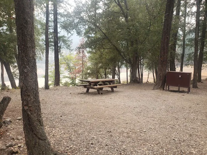 Applegate Lake Hart-Tish Park Picture 8