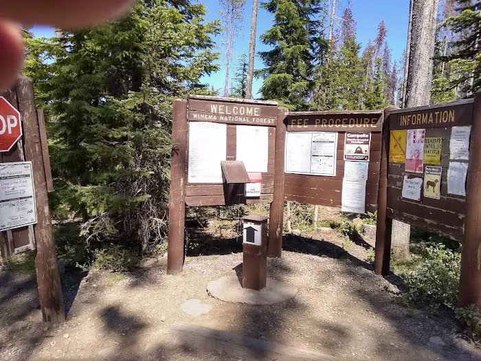 Fourmile Lake Campground Picture 9