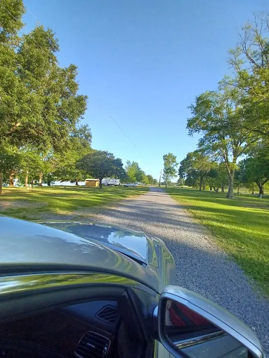 Riverview RV Resort Picture 6