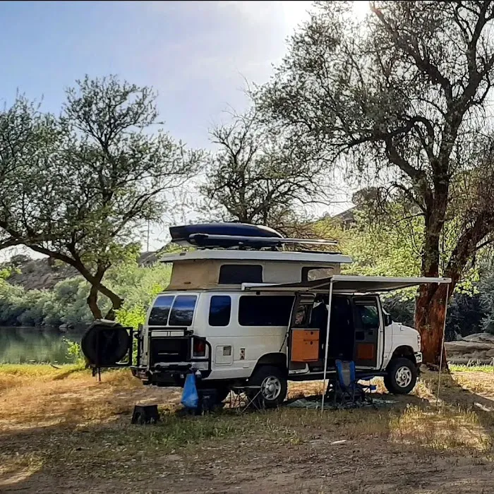 Majestic Enchantment Fly Fishing Camp headquarters Picture 4