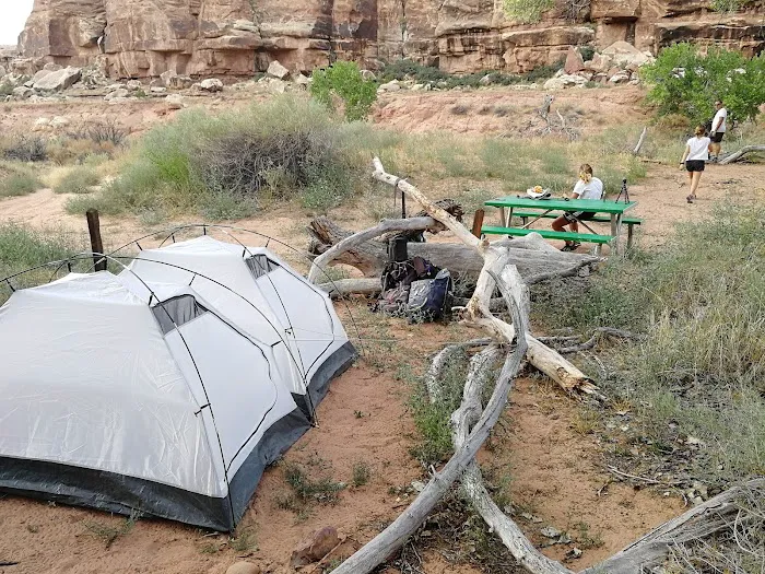 Peekaboo Campground Picture 4