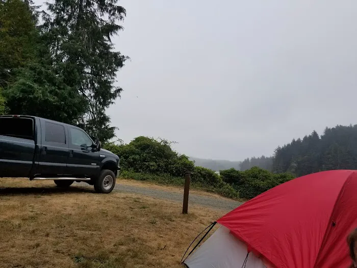 Tahkenitch Landing Campground Picture 7