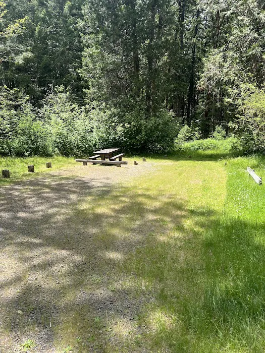 Campers Flat Campground Picture 2
