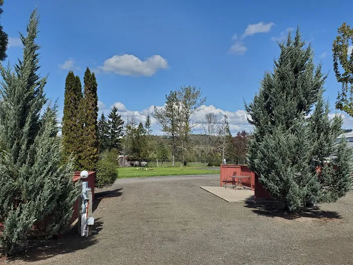 Sutherlin / Umpqua Valley KOA Holiday Picture 7