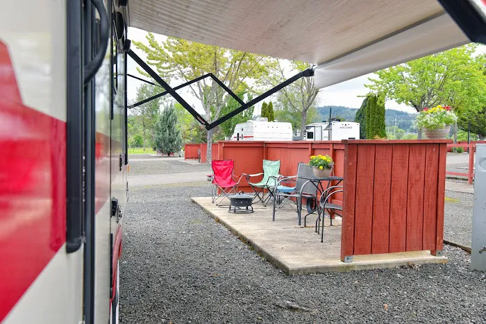 Sutherlin / Umpqua Valley KOA Holiday Picture 5