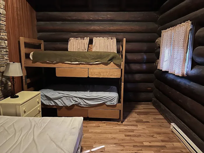 Avery Creek Cabin Picture 3