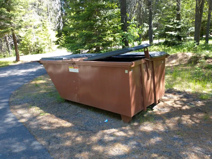 Emerald Creek Campground Picture 4