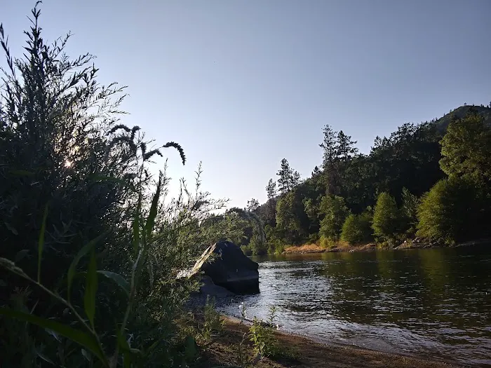 Rogue River Campground & RV Resort Picture 9