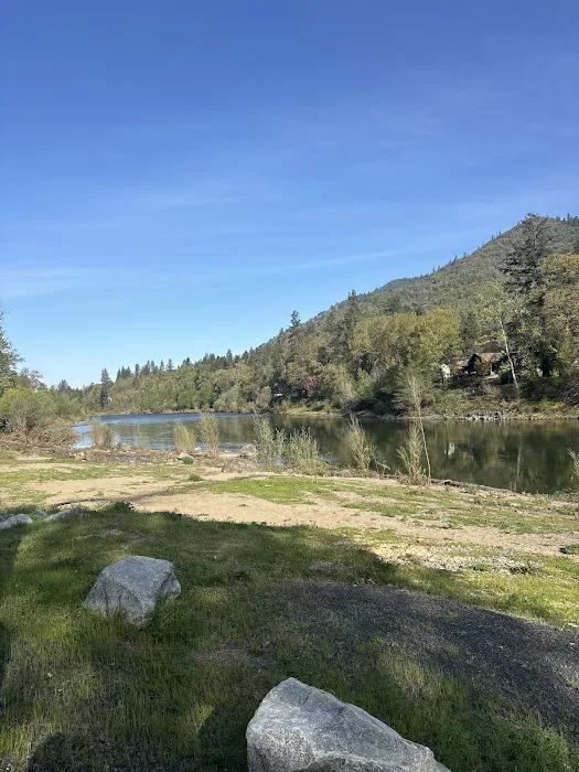 Rogue River Campground & RV Resort Picture 7