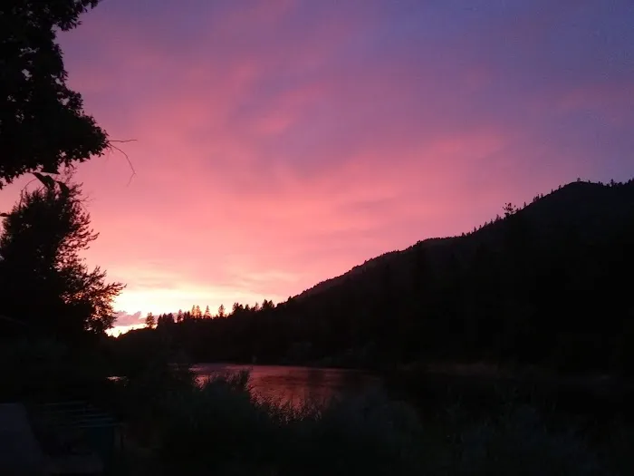 Rogue River Campground & RV Resort Picture 2