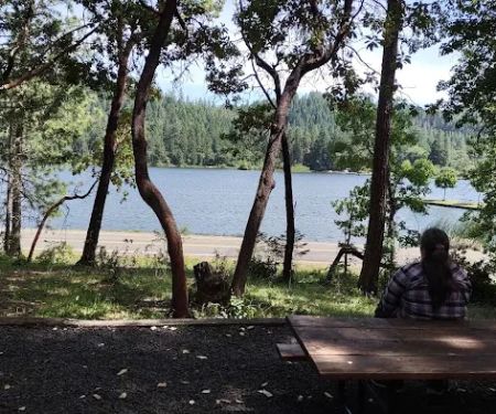 Osprey loop campground at Lake Selmac