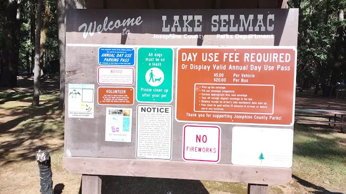 Osprey loop campground at Lake Selmac Picture 4