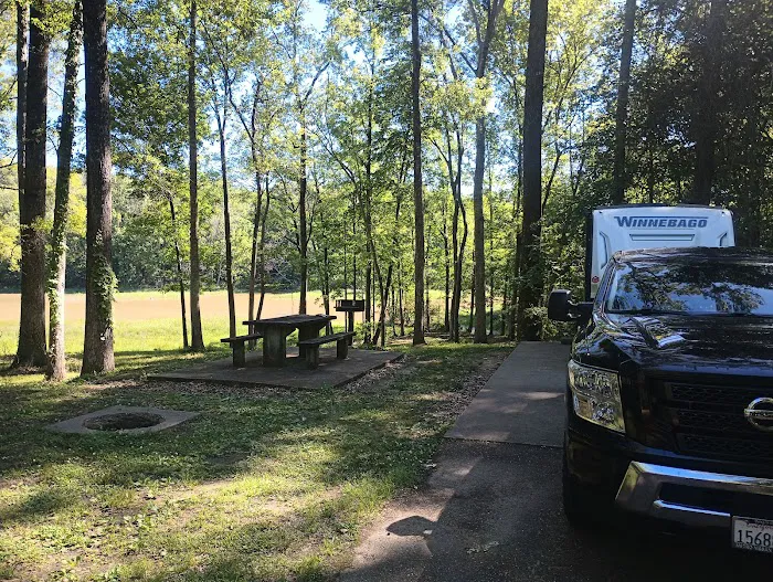 Natchez State Park Campground Picture 9
