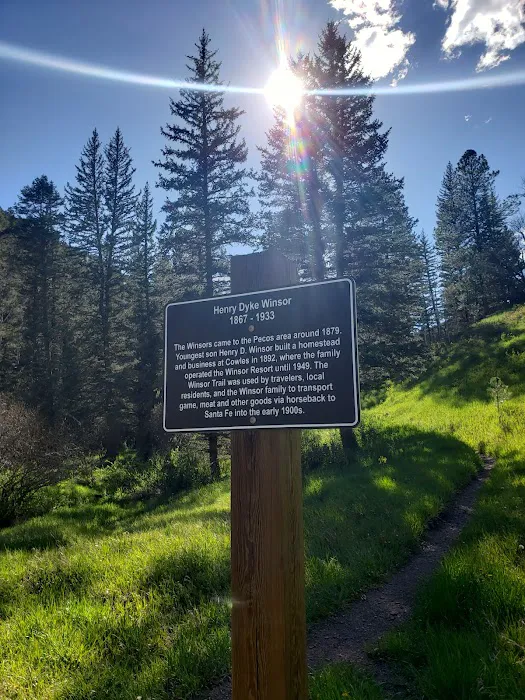 Winsor Creek Fishing Area and Trailhead Picture 8