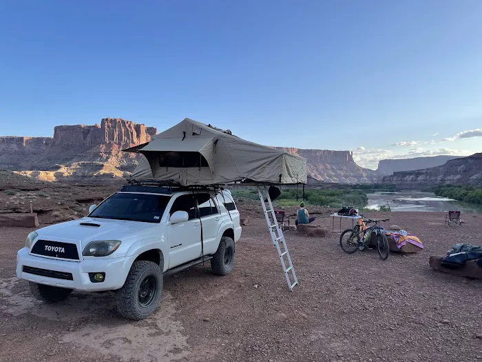 Labyrinth Campground A Picture 8