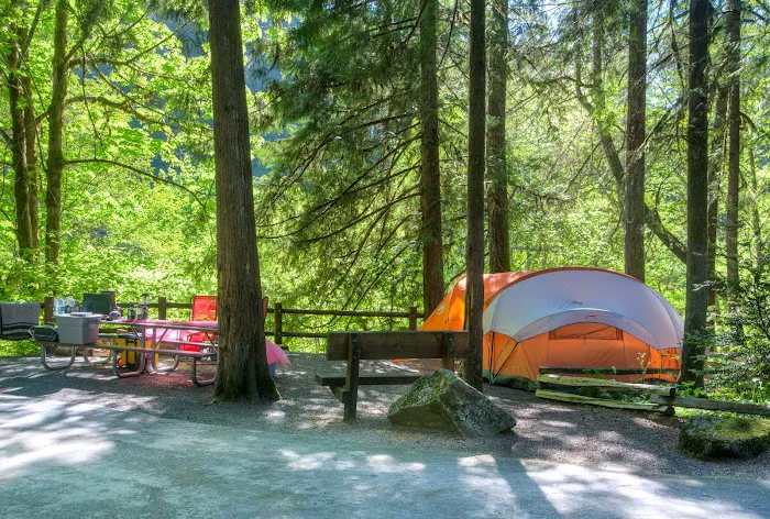 Susan Creek Campground Picture 1