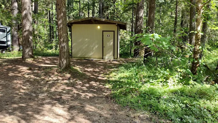 Wolf Creek Campground Picture 9