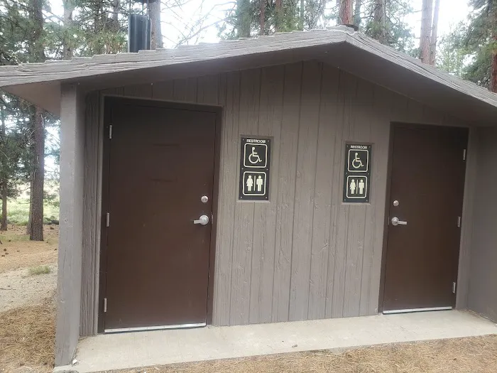 Lava Flow Campground Picture 7