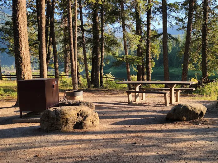 Bull River Campground, Kootenai National Forest Picture 10