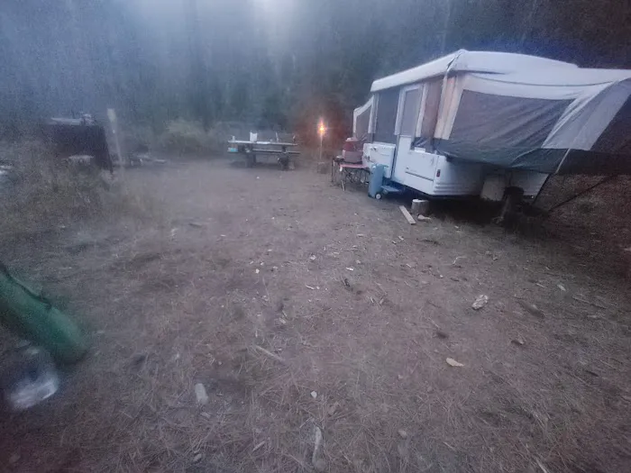 Jackpine Flats Campground Picture 3