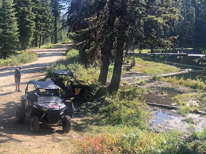 Mammoth Springs Campground Picture 6
