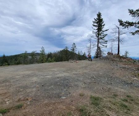 Mine Trail Campfire Lookout