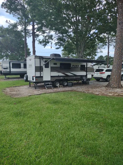 Labuliare RV park Picture 2