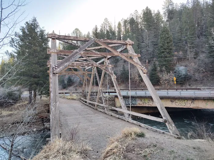 Santa Fe National Forest Field Tract Campground Picture 4