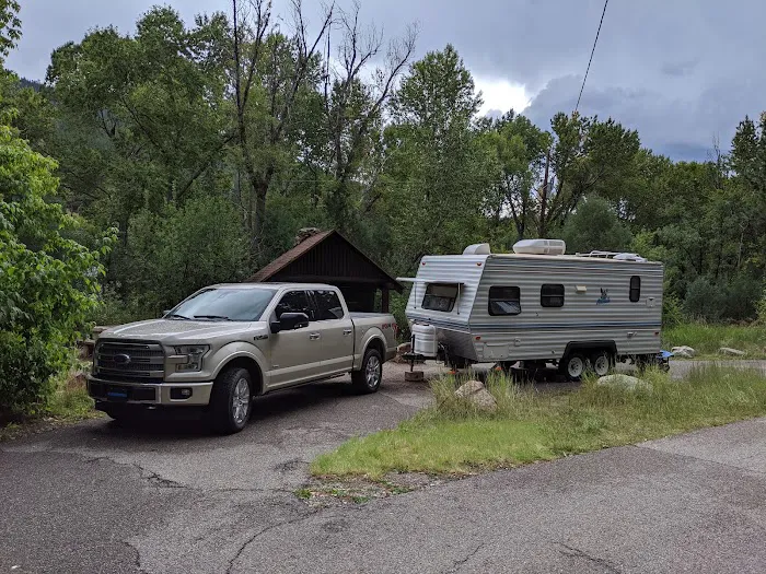 Santa Fe National Forest Field Tract Campground Picture 3
