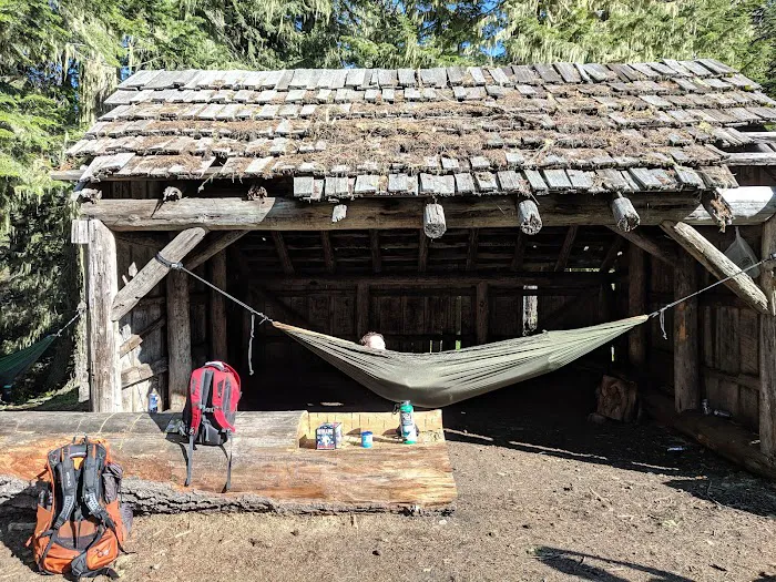 Twin Lakes Shelter Picture 7