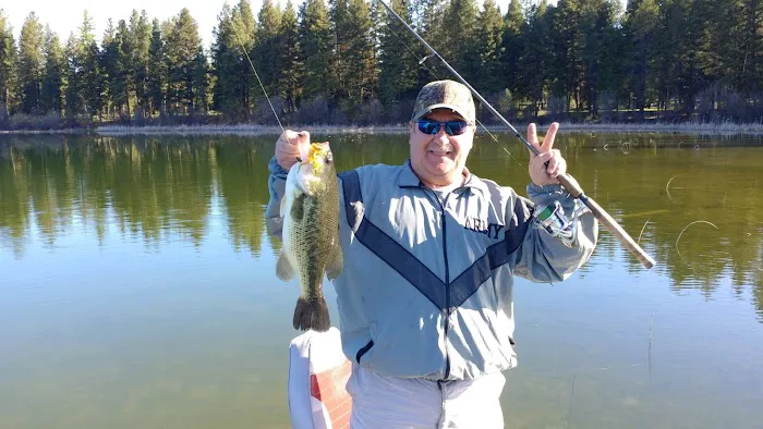 Upper Thompson Lake Campground Picture 9