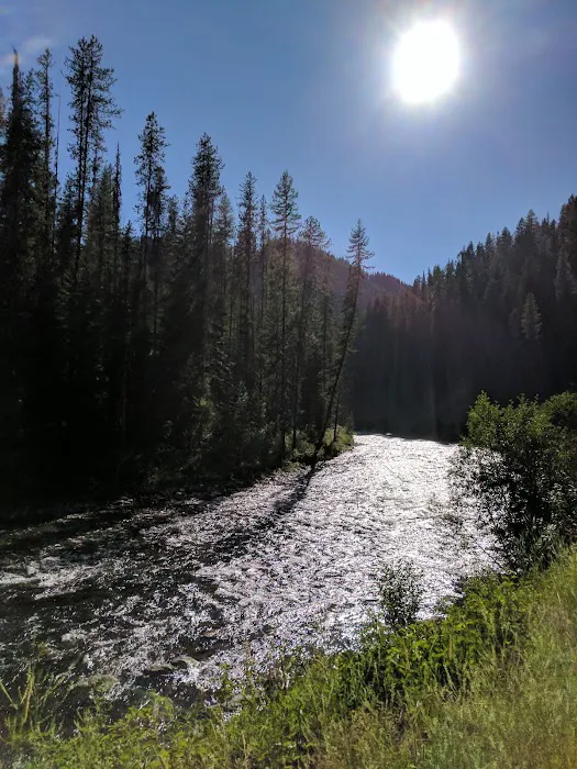 Fly Flat Campground Picture 2