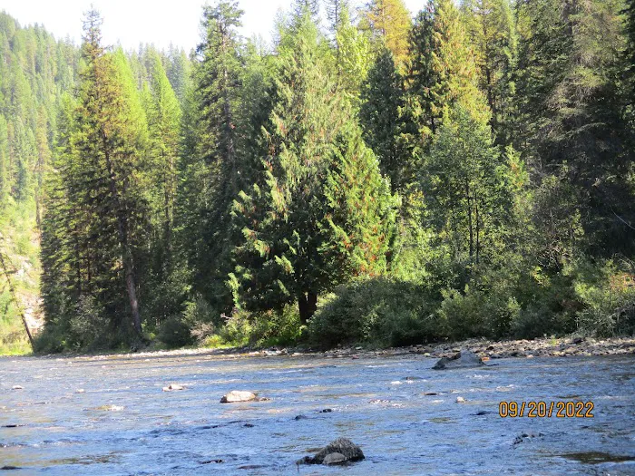 Fly Flat Campground Picture 7