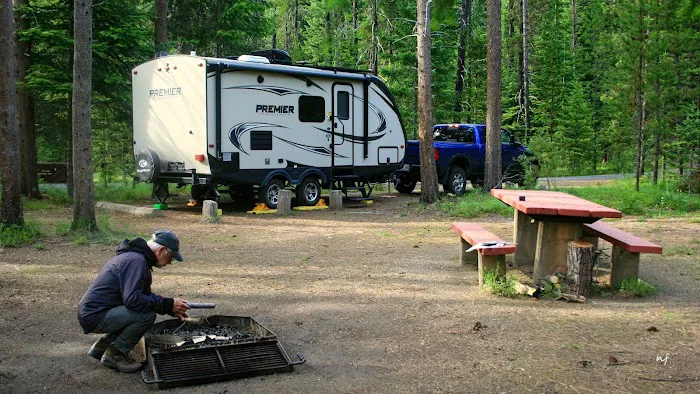Cabin City Campground Picture 1
