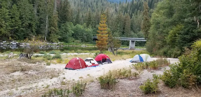 Aquarius Campground and Purple Beach Group Site Picture 3