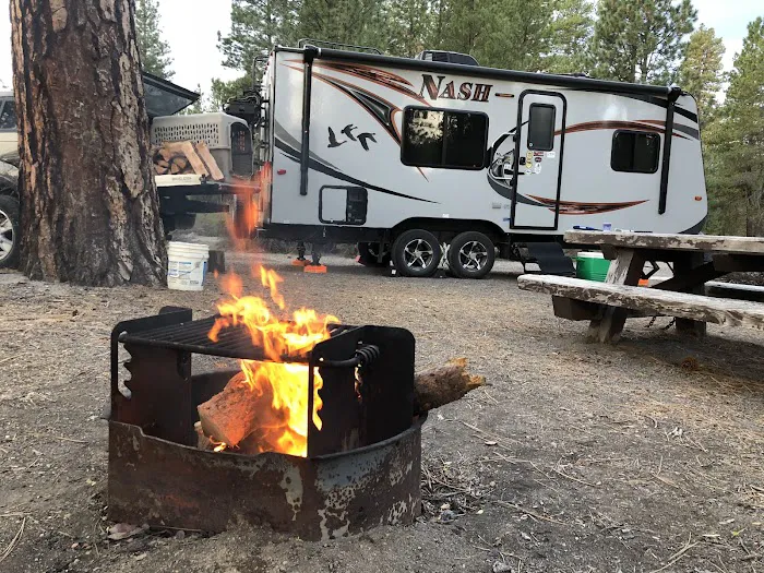 Williamson River Campground Picture 7