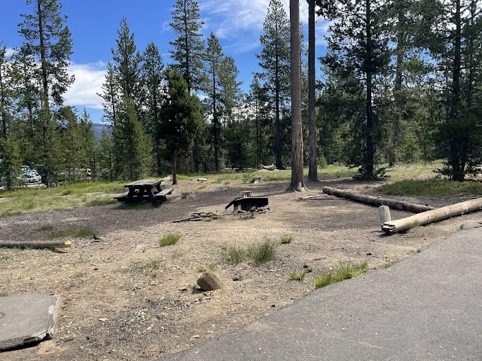 Paulina Lake Campground Picture 3