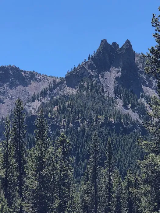 Chief Paulina Trailhead Picture 3