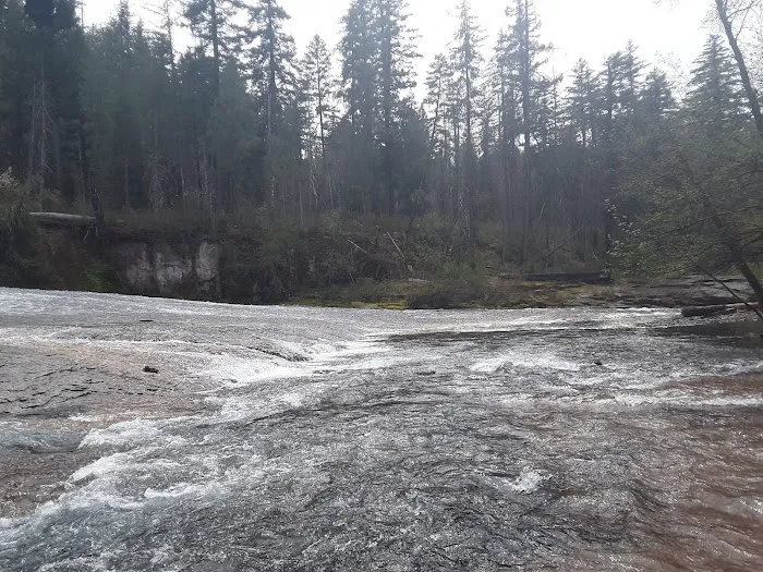 South Umpqua Falls Campground Picture 2