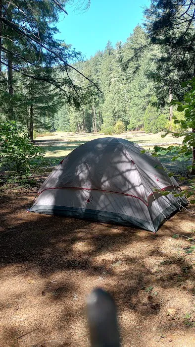 South Umpqua Falls Campground Picture 7