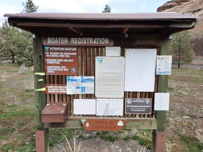 Service Creek Campground and Boat Launch Picture 4